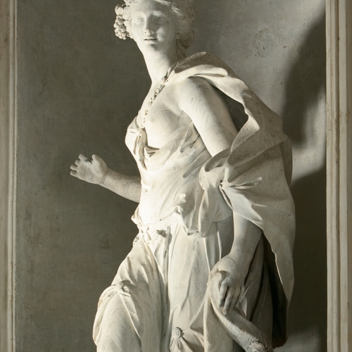Una delle Statue delle Quattro Stagioni di Simone Martinez nel Rondò alfieriano